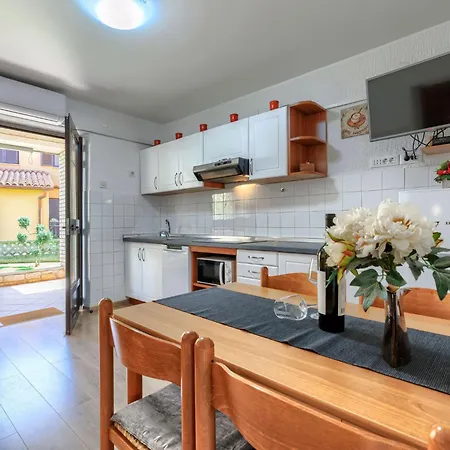 Appartement Zrinka-2