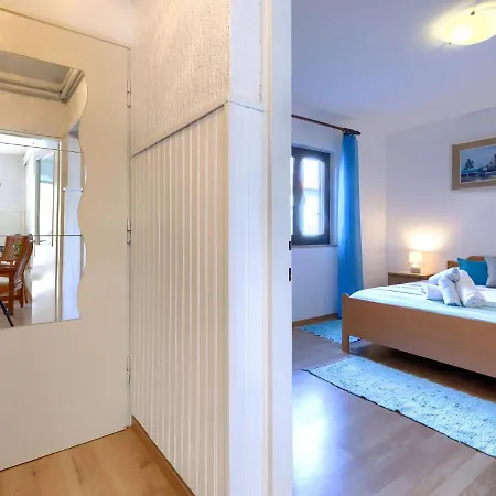 Zrinka.2 Apartment