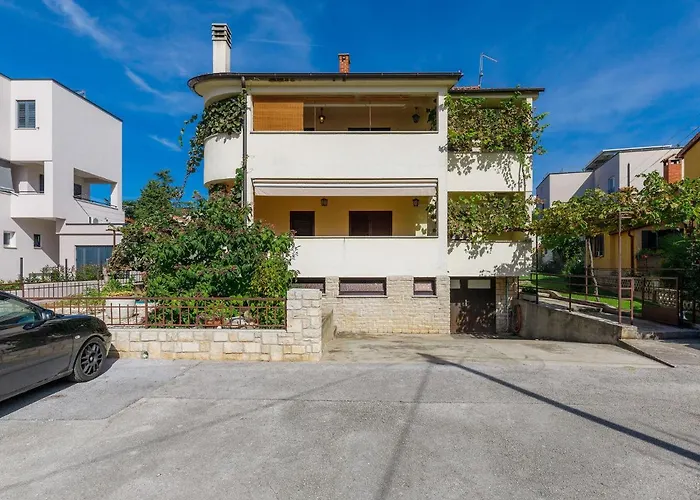 Lägenhet Zrinka-2 By Interhome